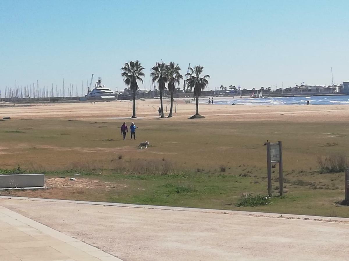 Vilanova-Beach Vilanova i la Geltrú Kültér fotó